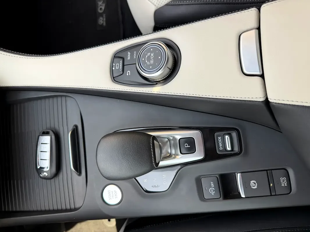 Infiniti QX55 2.0 CVT 4WD (249 حصان) - 12