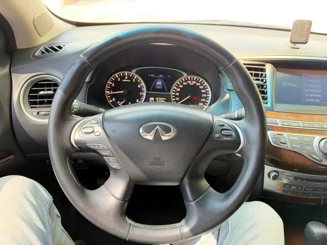 Infiniti QX60 3.5 Xtronic AWD (262 حصان) - 10
