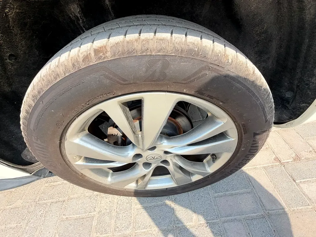 Infiniti QX60 3.5 Xtronic AWD (262 حصان) - 19