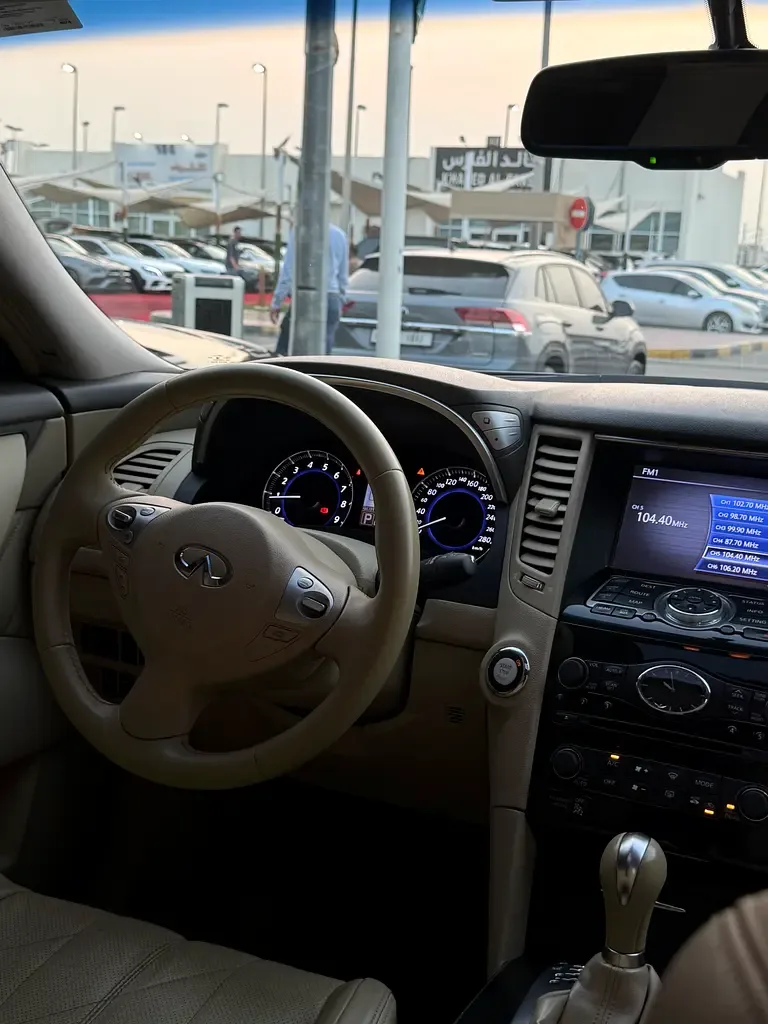 Infiniti QX70 3.0 AT AWD (238 حصان) - 9