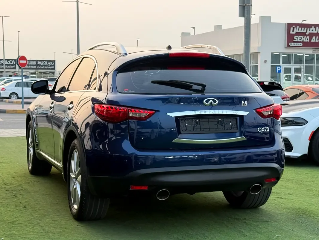 Infiniti QX70 3.0 AT AWD (238 حصان) - 6
