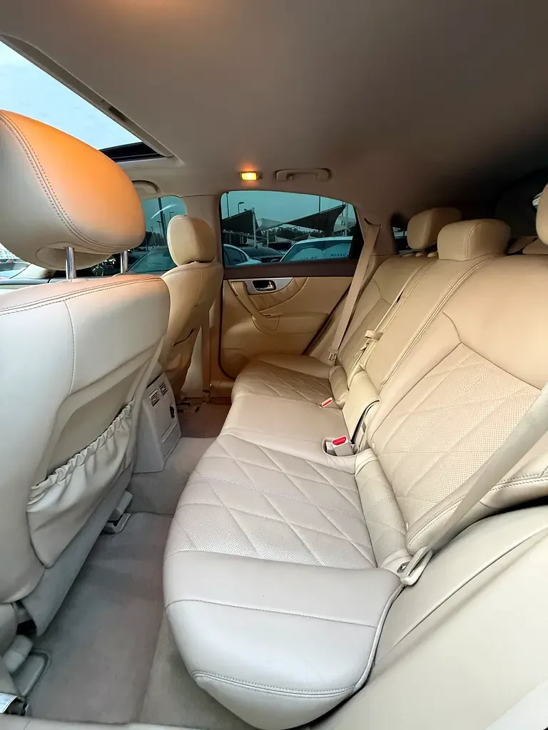 Infiniti QX70 3.0 AT AWD (238 حصان) - 13