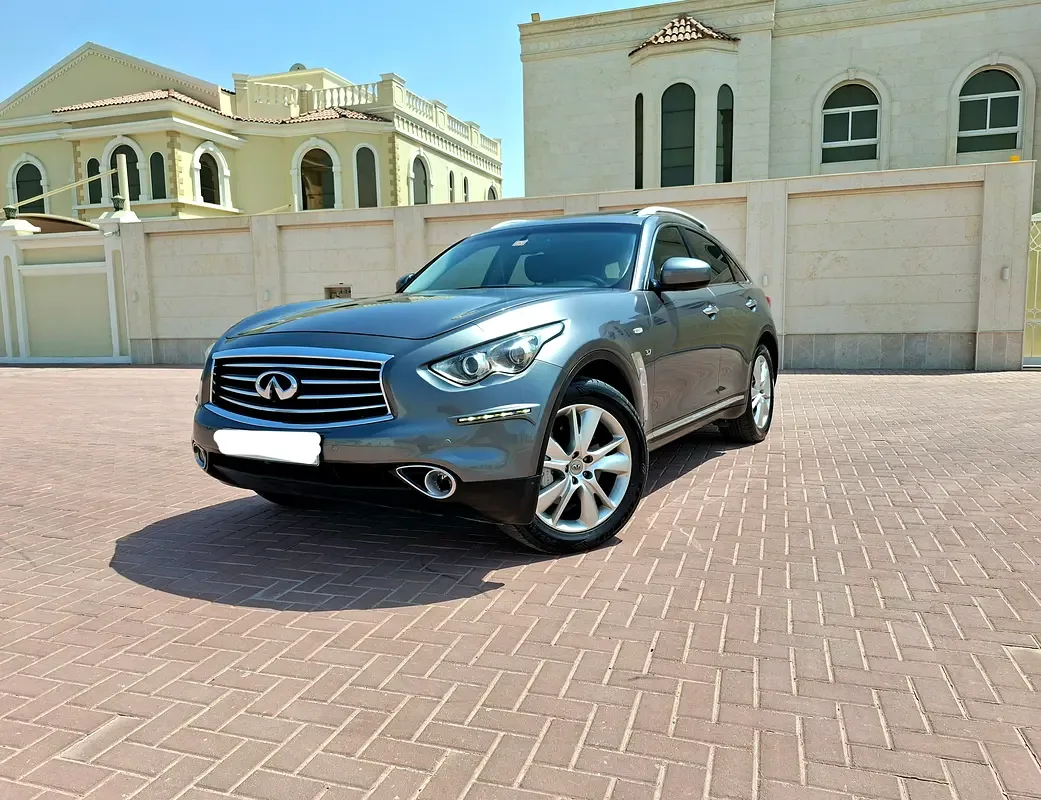 Infiniti QX70 3.7 AT AWD (333 hp)