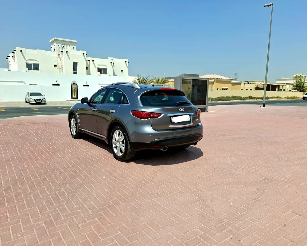 Infiniti QX70 3.7 AT AWD (333 hp) - 15