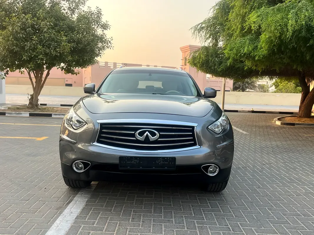 Infiniti QX70 3.7 AT AWD (333 حصان) - 9