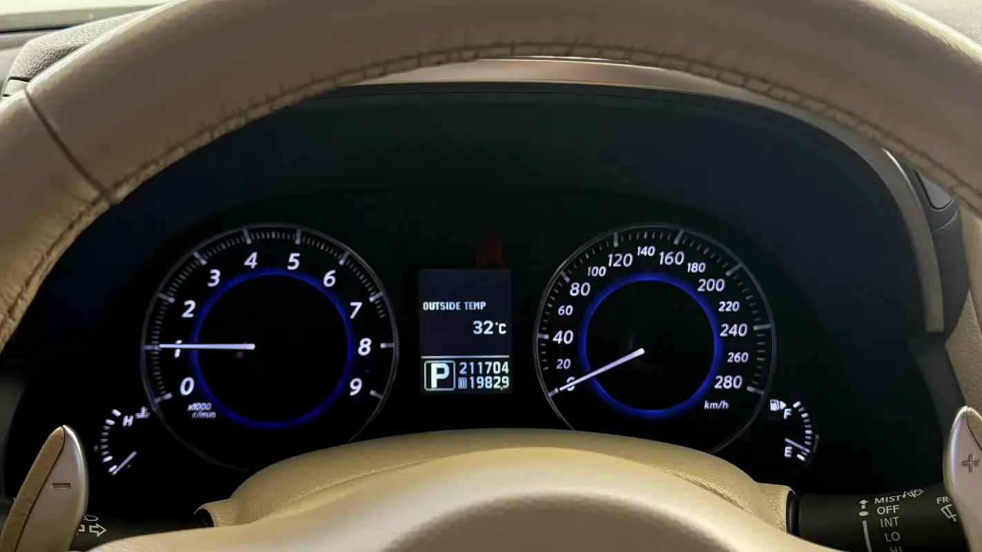 Infiniti QX70 3.7 AT AWD (333 حصان) - 7