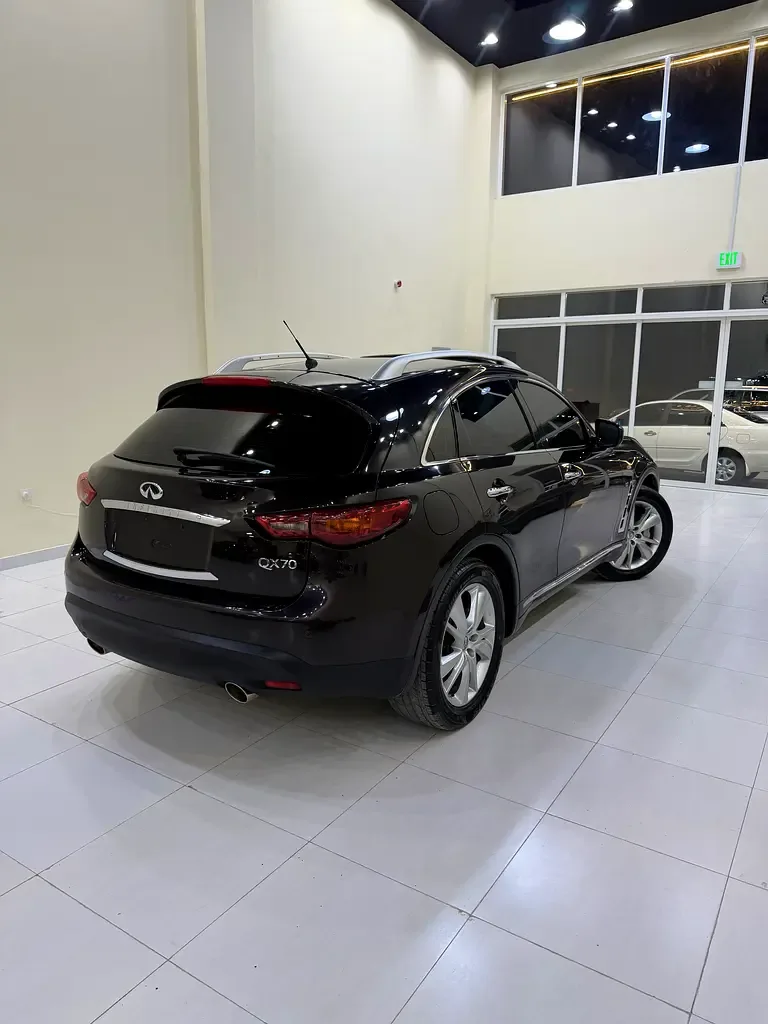 Infiniti QX70 3.7 AT AWD (333 hp) - 4
