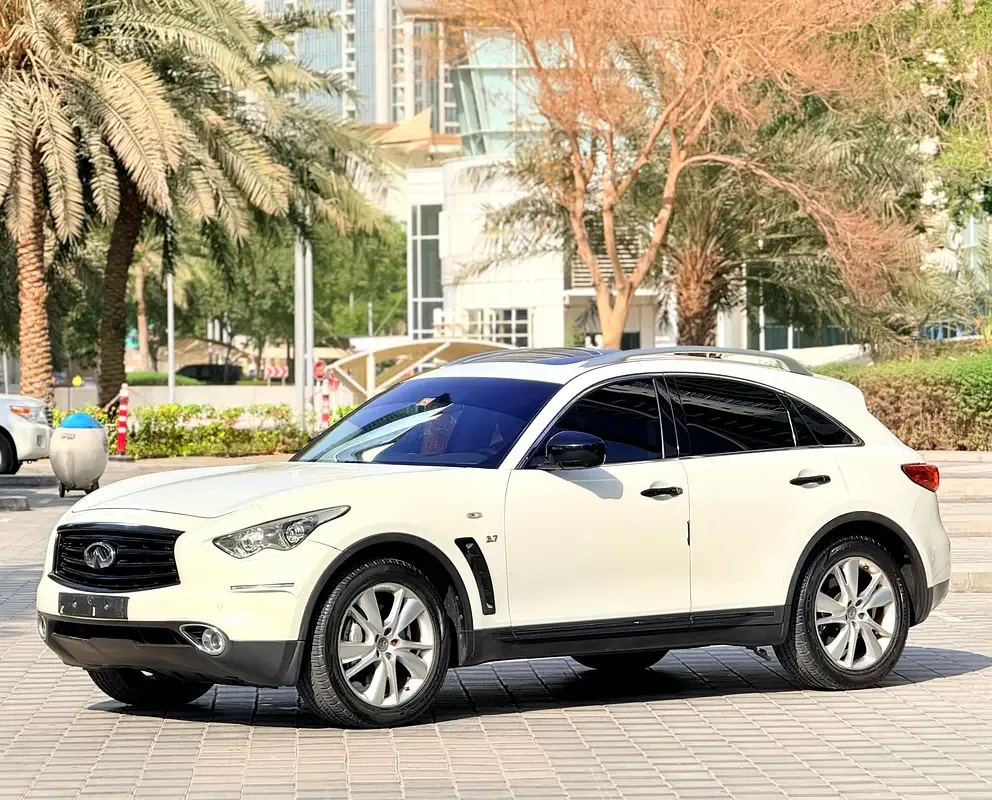 Infiniti QX70 3.7 AT AWD (333 hp) - 6
