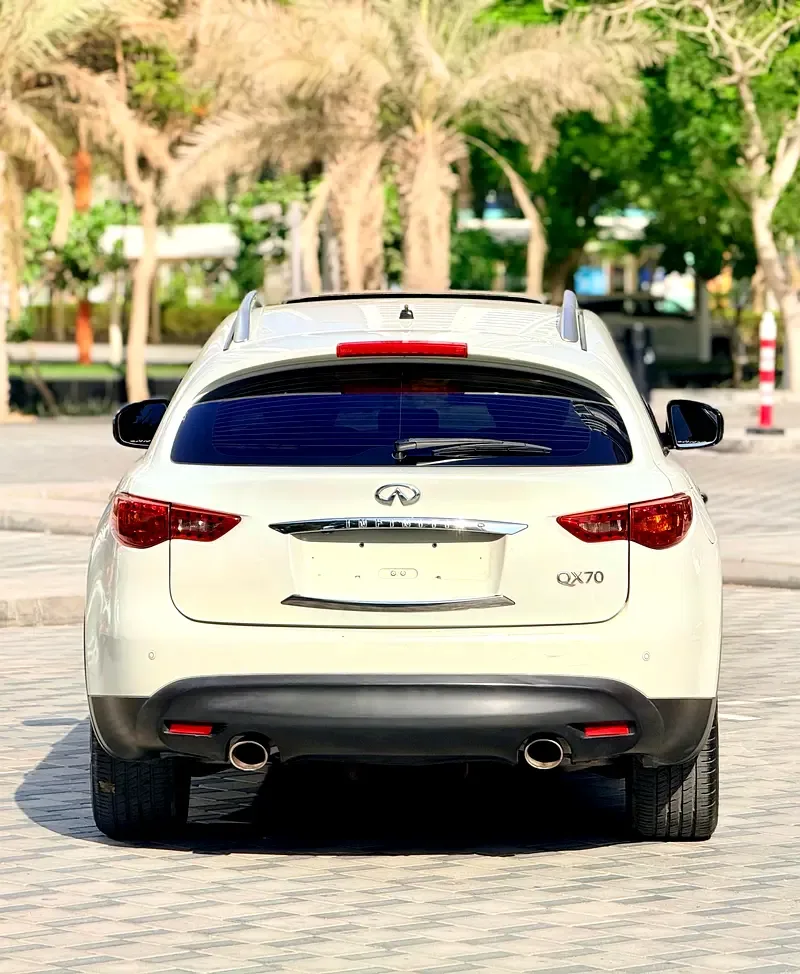 Infiniti QX70 3.7 AT AWD (333 hp) - 5