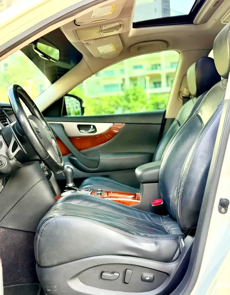 Infiniti QX70 3.7 AT AWD (333 hp) - 9