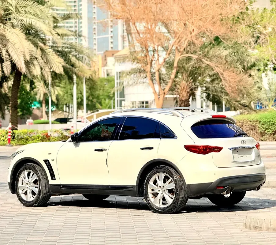 Infiniti QX70 3.7 AT AWD (333 hp) - 8