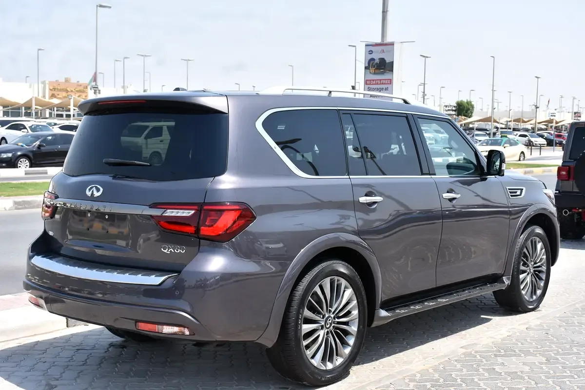Infiniti QX80 5.6 AT 4WD (405 حصان) - 3
