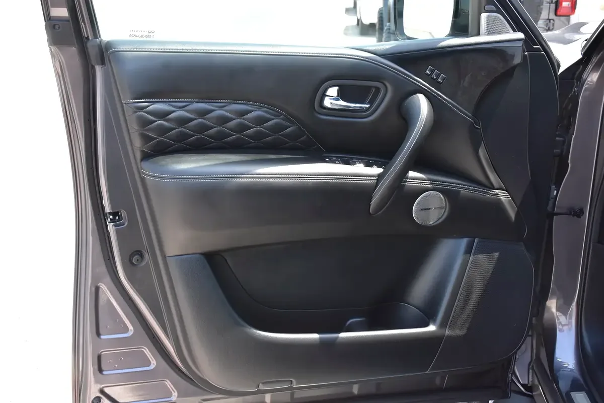 Infiniti QX80 5.6 AT 4WD (405 حصان) - 13