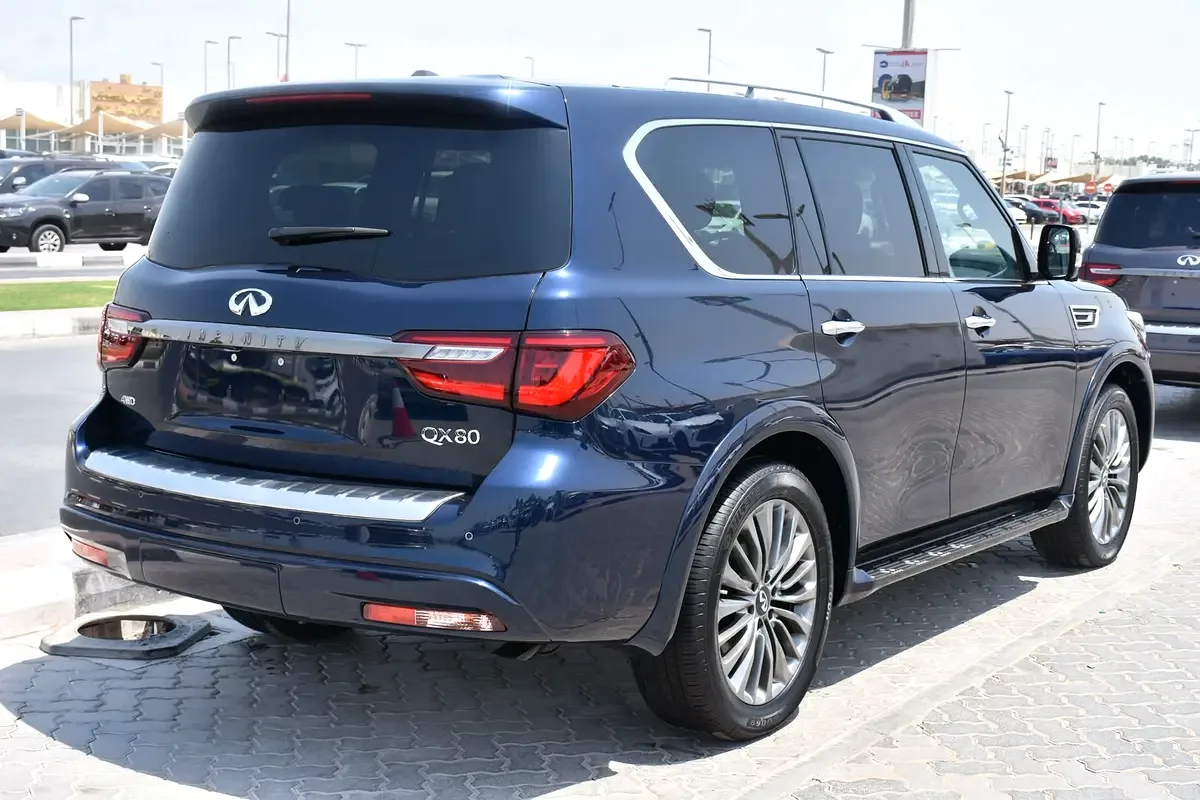 Infiniti QX80 5.6 AT 4WD (405 حصان) - 4