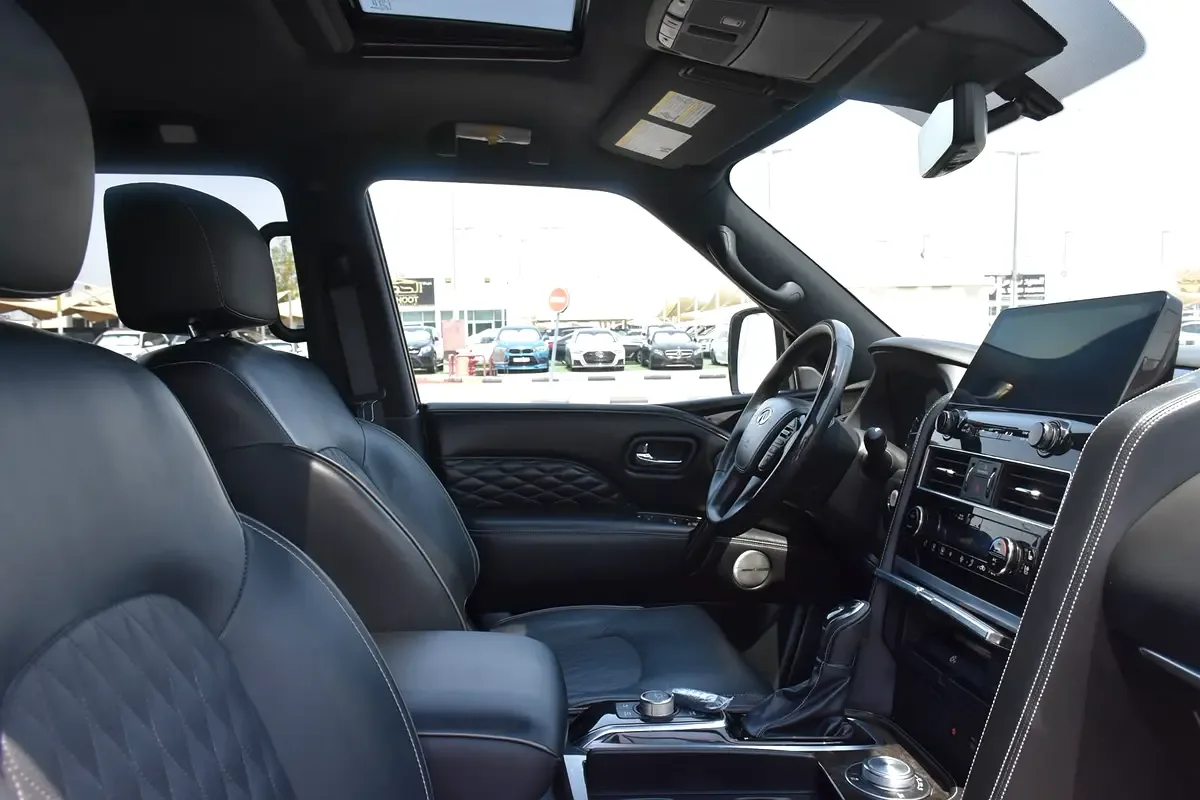 Infiniti QX80 5.6 AT 4WD (405 حصان) - 11