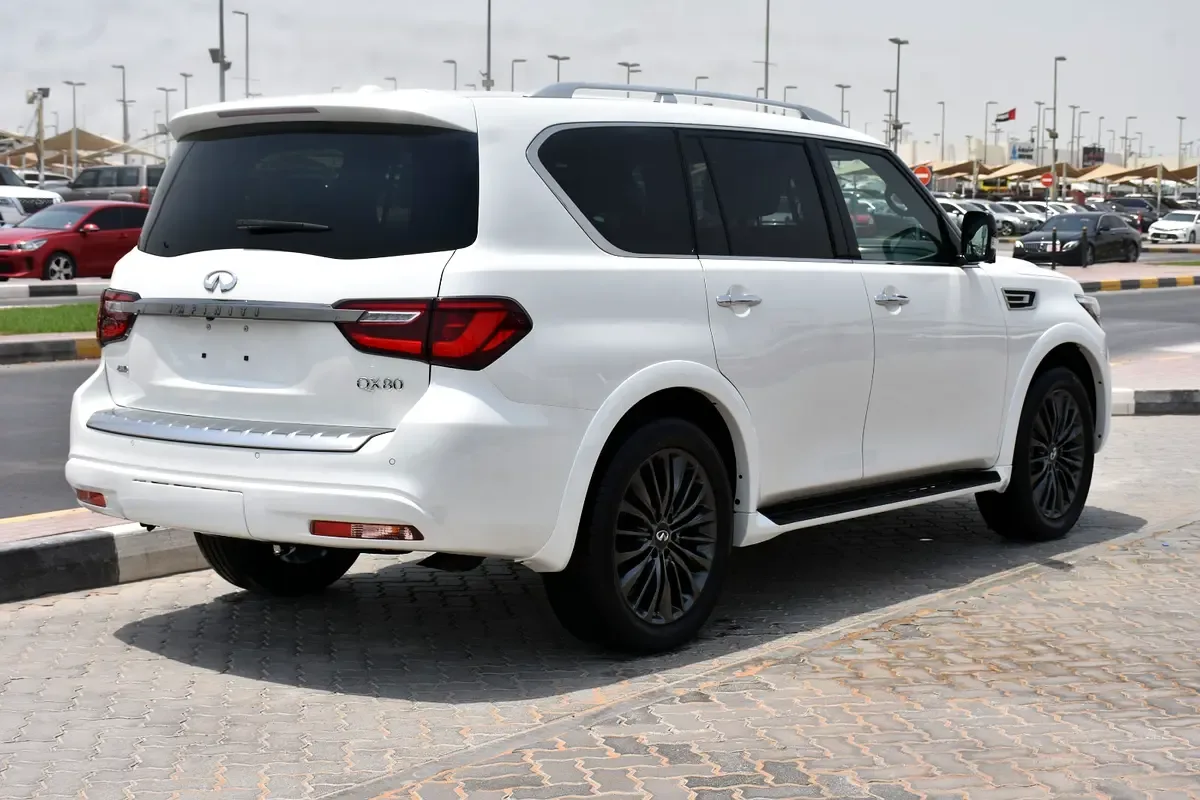 Infiniti QX80 5.6 AT 4WD (405 حصان) - 4