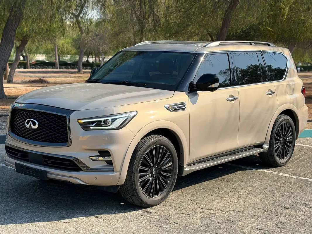 Infiniti QX80 5.6 AT 4WD (405 hp)