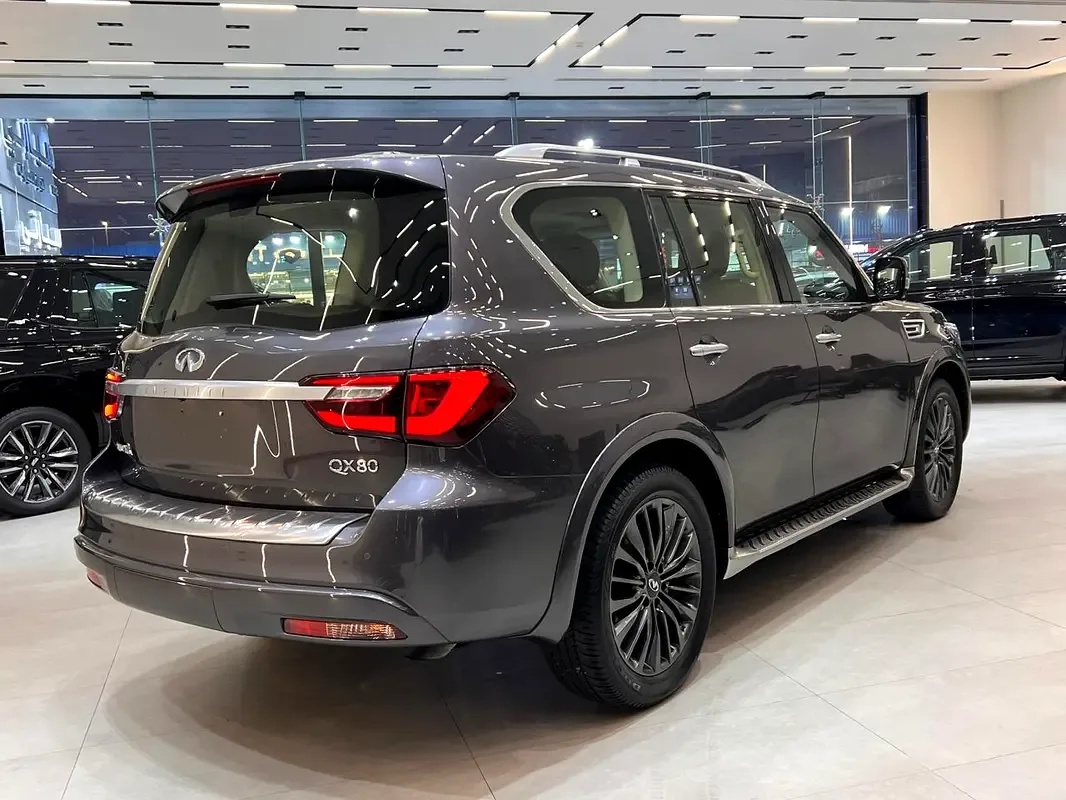 Infiniti QX80 5.6 AT 4WD (405 hp) - 3