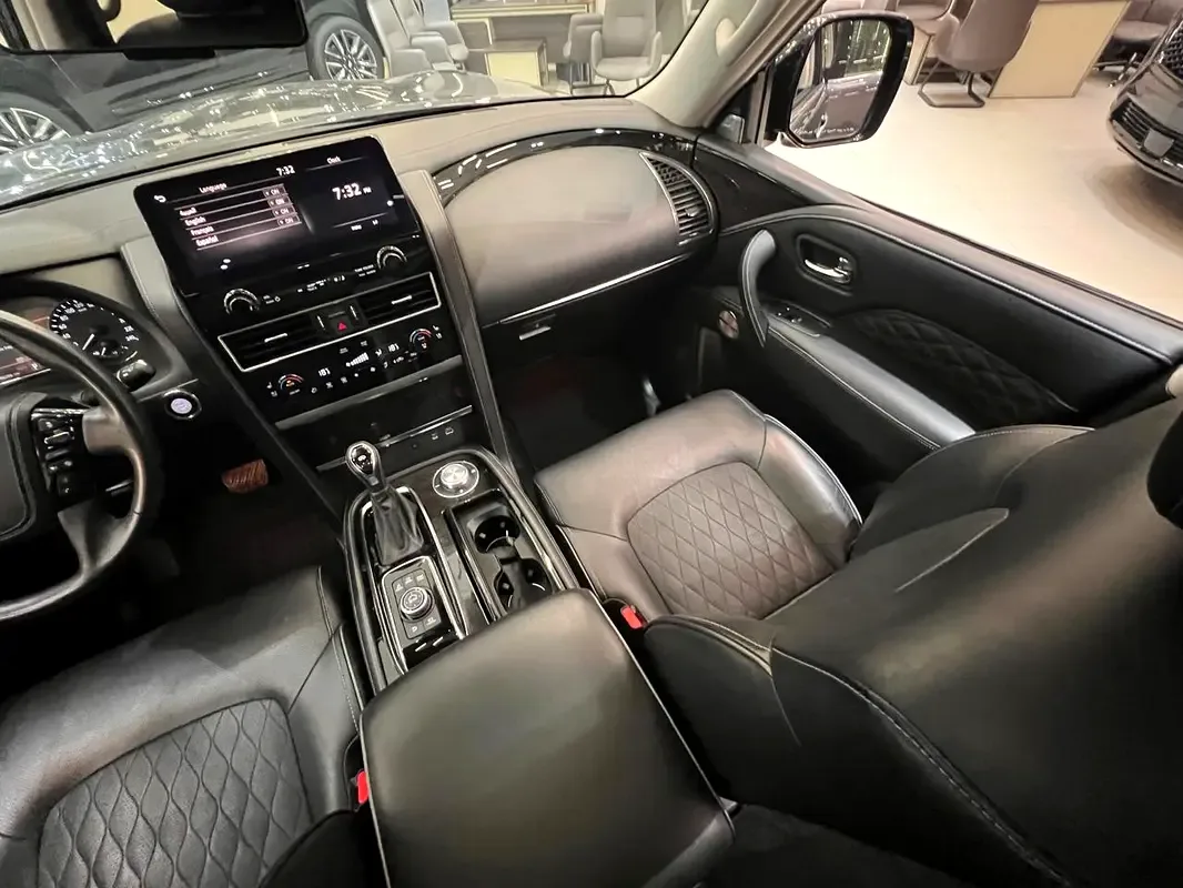 Infiniti QX80 5.6 AT 4WD (405 hp) - 9