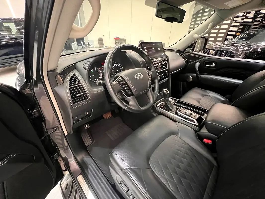 Infiniti QX80 5.6 AT 4WD (405 hp) - 10