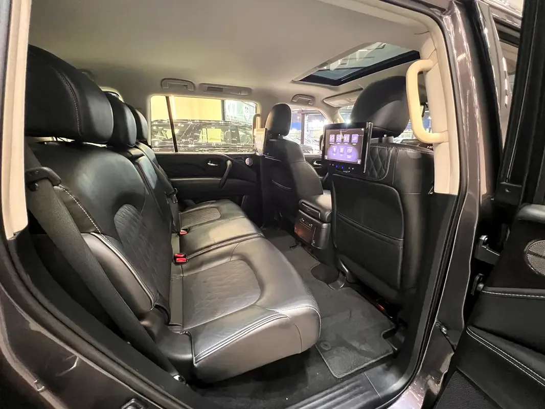 Infiniti QX80 5.6 AT 4WD (405 hp) - 13
