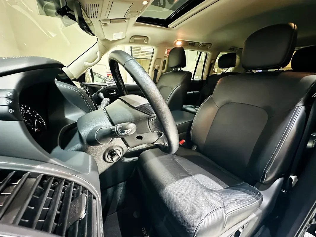 Infiniti QX80 5.6 AT 4WD (405 hp) - 16