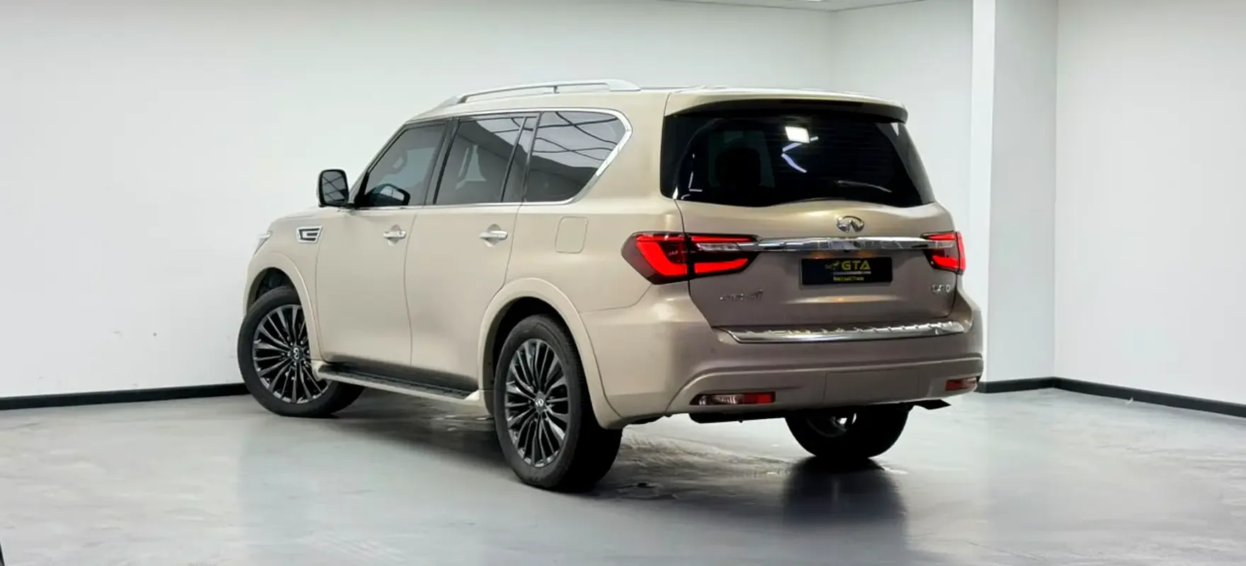 Infiniti QX80 5.6 AT 4WD (405 حصان) - 6