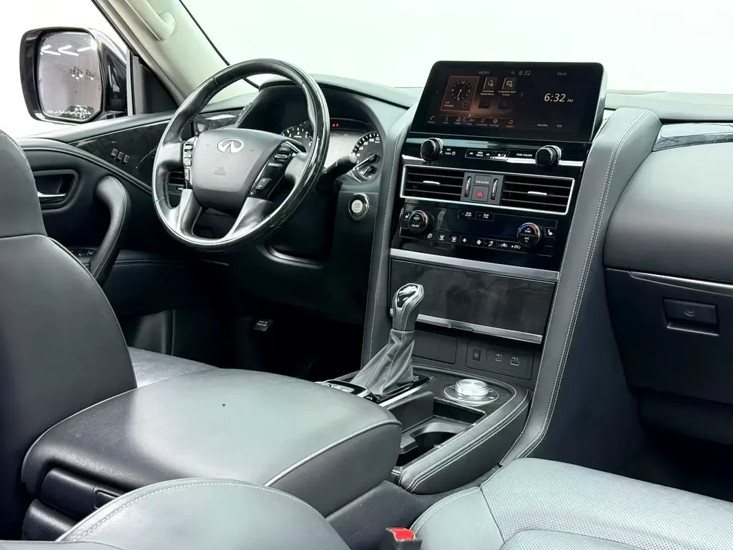 Infiniti QX80 5.6 AT 4WD (405 حصان) - 11