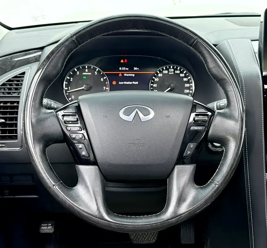 Infiniti QX80 5.6 AT 4WD (405 حصان) - 15