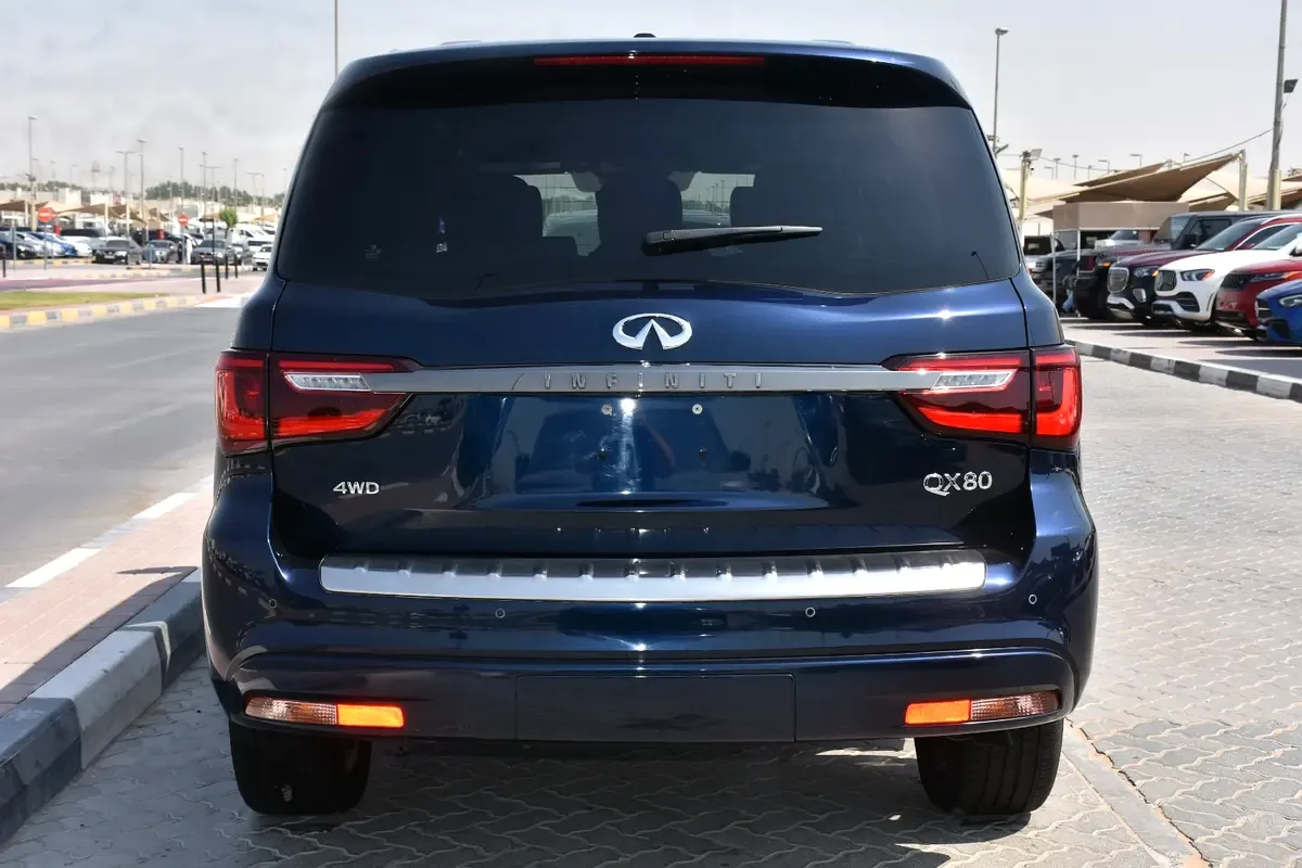 Infiniti QX80 5.6 AT 4WD (405 حصان) - 6