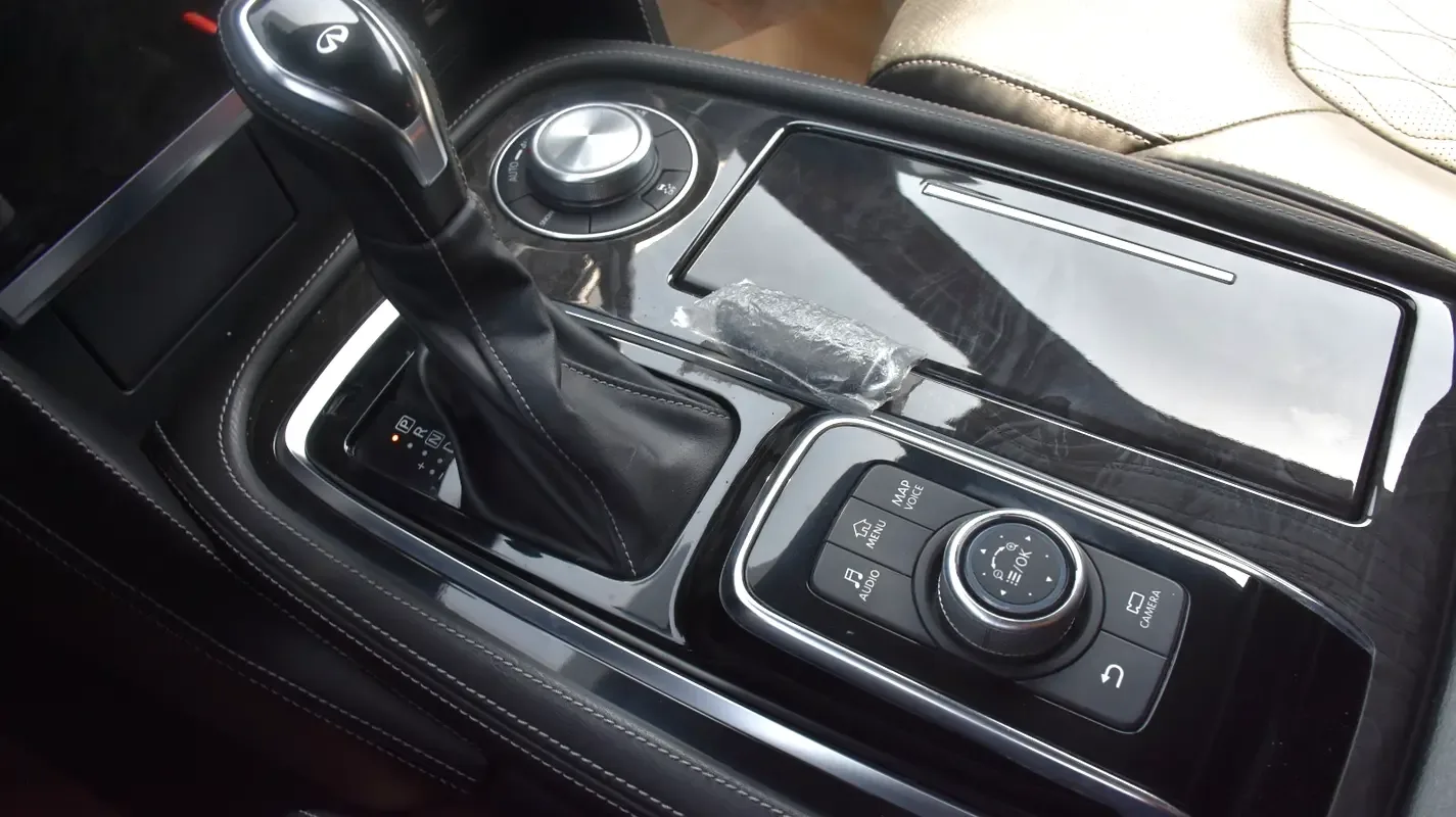 Infiniti QX80 5.6 AT 4WD (405 حصان) - 7