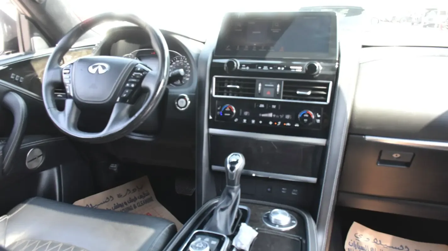 Infiniti QX80 5.6 AT 4WD (405 حصان) - 12