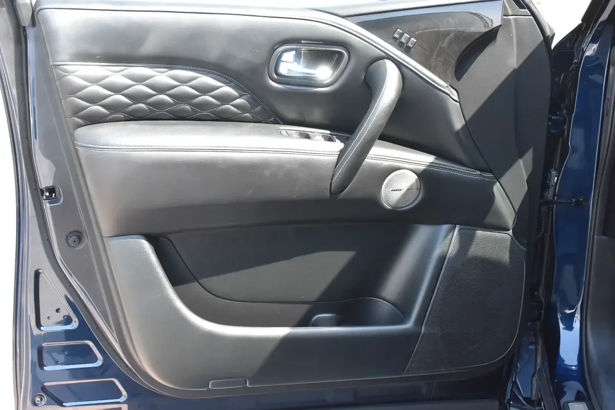 Infiniti QX80 5.6 AT 4WD (405 حصان) - 18