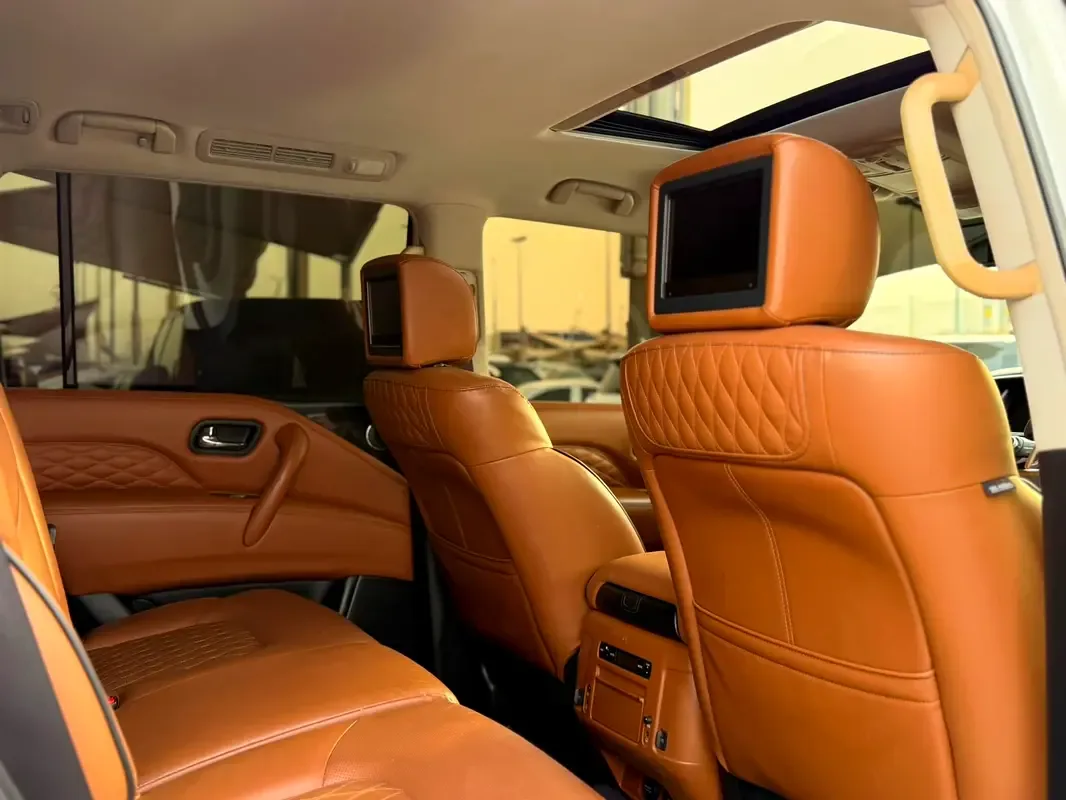 Infiniti QX80 5.6 AT AWD (405 hp) - 7