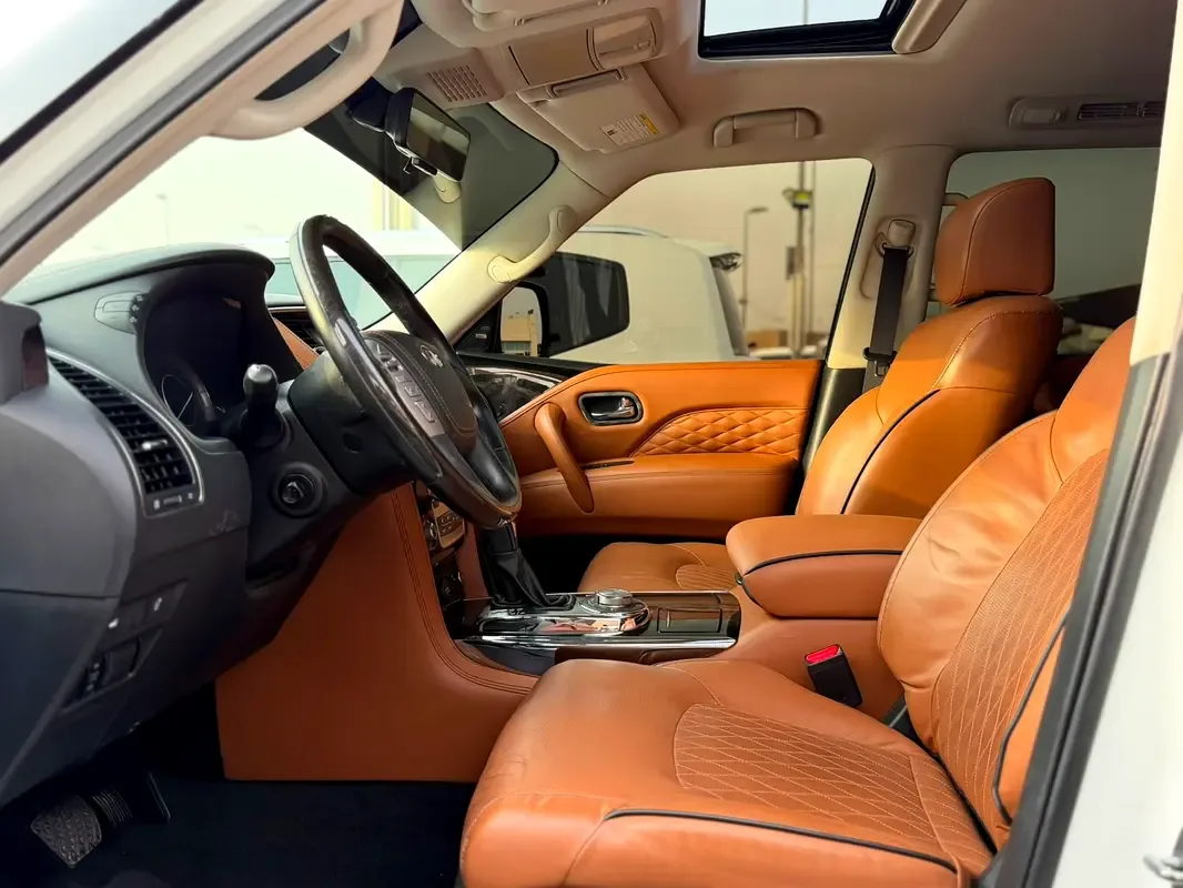 Infiniti QX80 5.6 AT AWD (405 hp) - 8