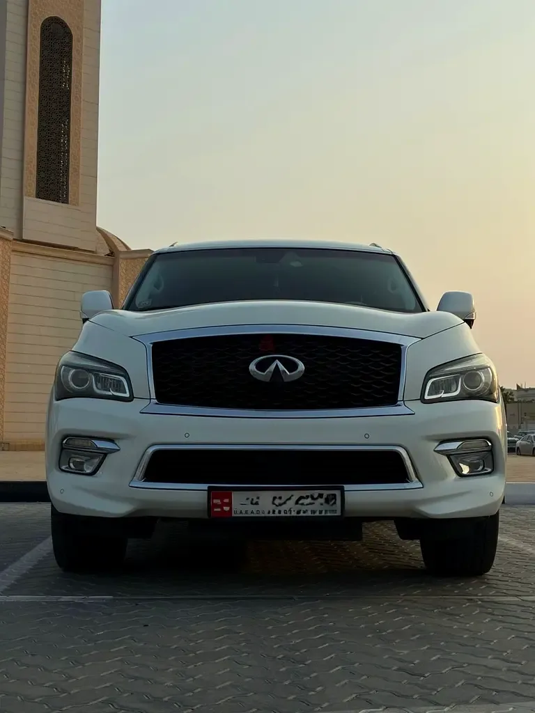 Infiniti QX80 5.6 AT AWD (405 hp)