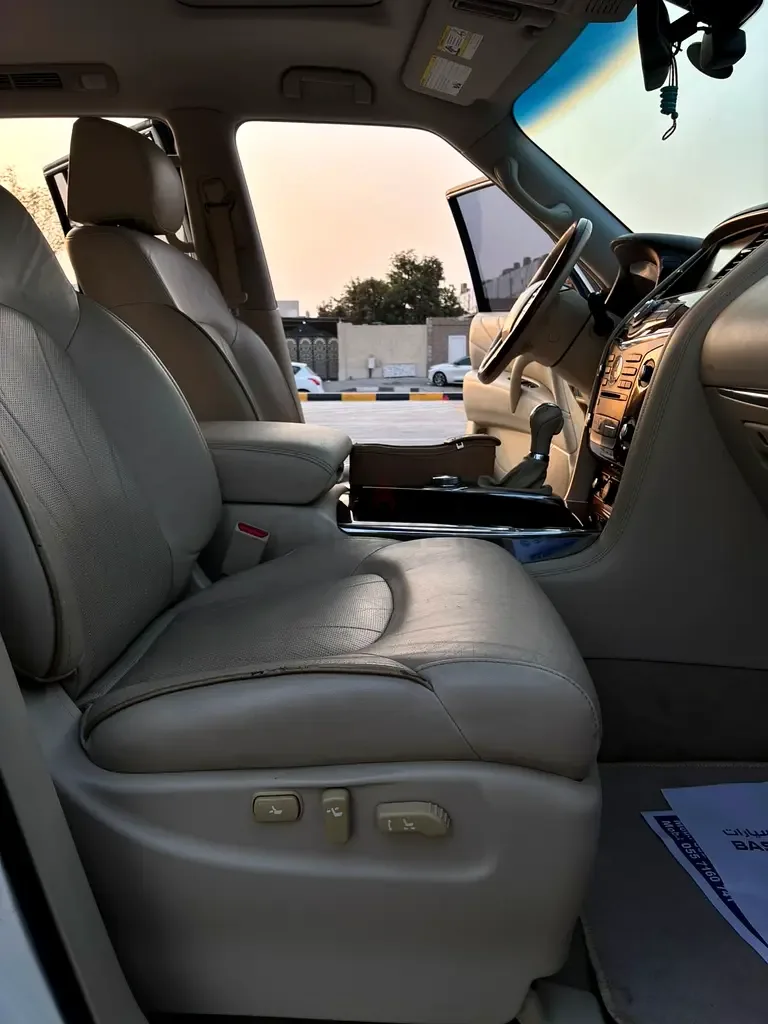 Infiniti QX80 5.6 AT AWD (405 حصان) - 13