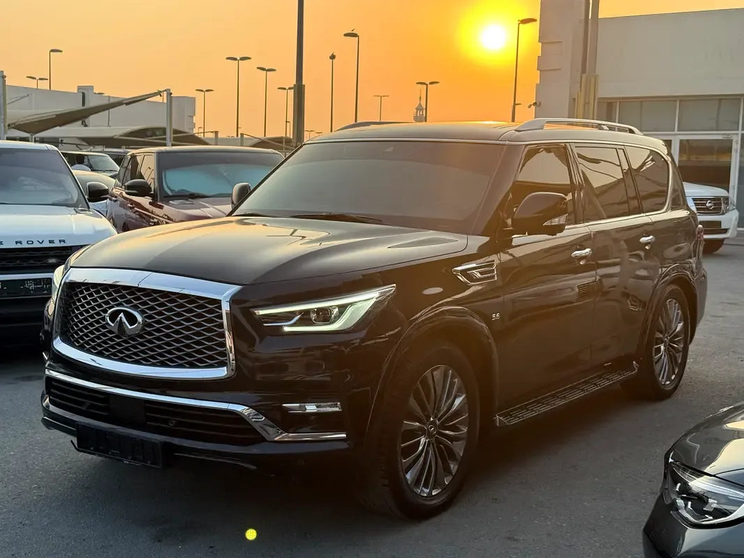 Infiniti QX80 5.6 AT AWD (405 hp)