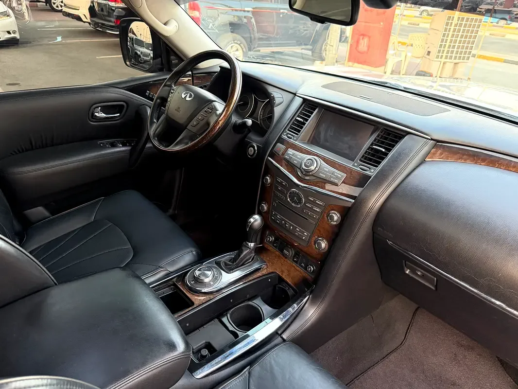 Infiniti QX80 5.6 AT AWD (405 حصان) - 6