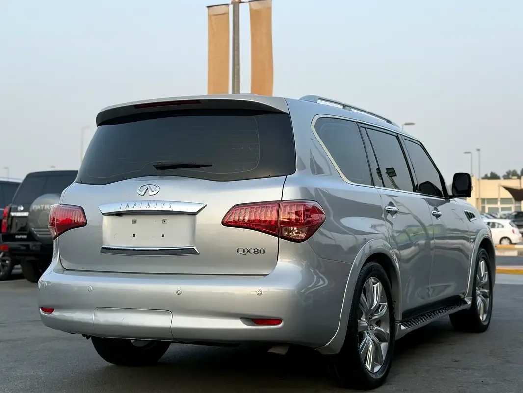 Infiniti QX80 5.6 AT AWD (405 حصان) - 12