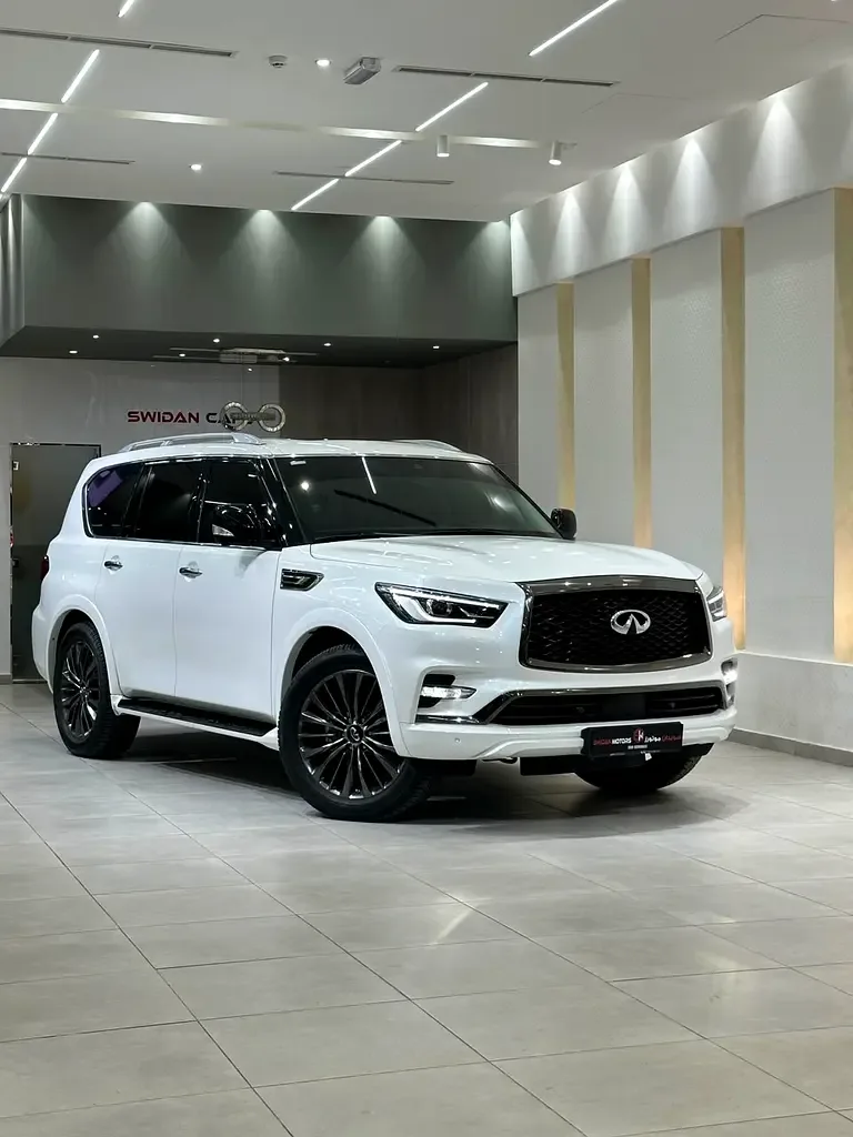 Infiniti QX80 5.6 AT AWD (405 hp)