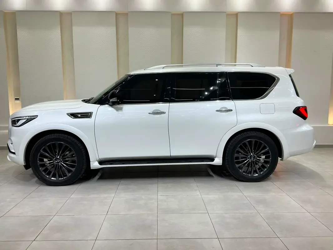 Infiniti QX80 5.6 AT AWD (405 hp) - 6
