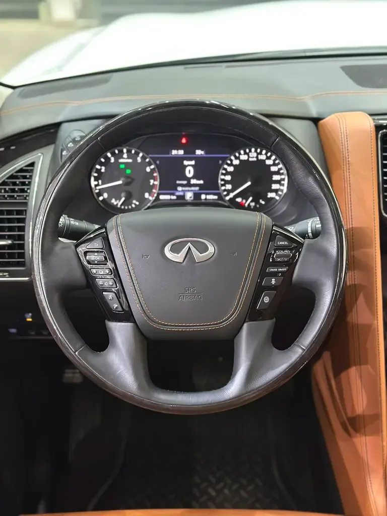 Infiniti QX80 5.6 AT AWD (405 hp) - 12