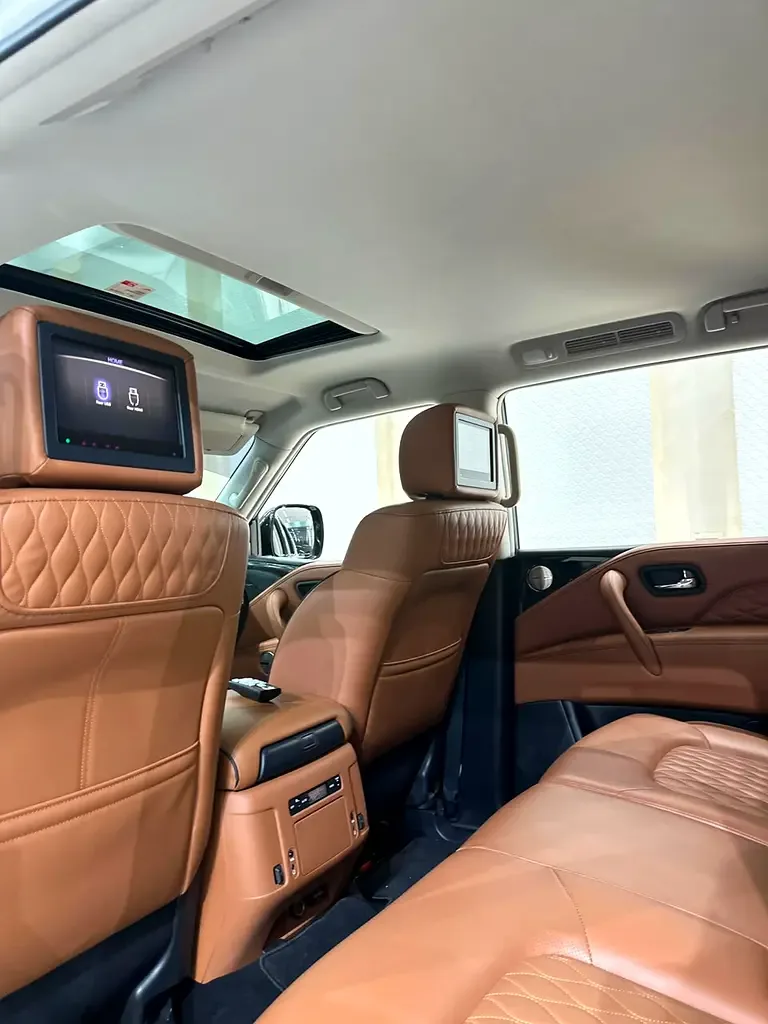 Infiniti QX80 5.6 AT AWD (405 hp) - 17