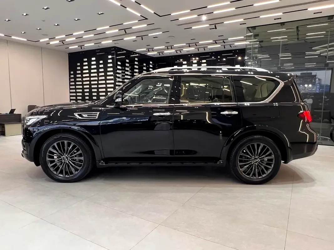 Infiniti QX80 5.6 AT AWD (405 حصان) - 4