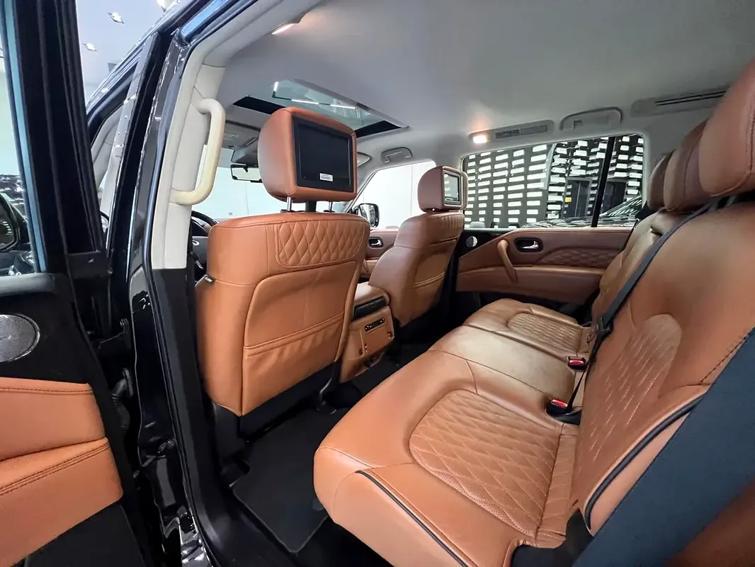 Infiniti QX80 5.6 AT AWD (405 حصان) - 15