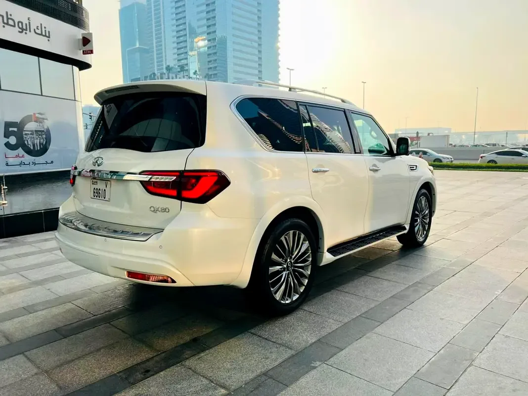 Infiniti QX80 5.6 AT AWD (405 hp) - 6