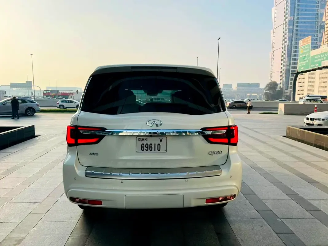 Infiniti QX80 5.6 AT AWD (405 hp) - 7