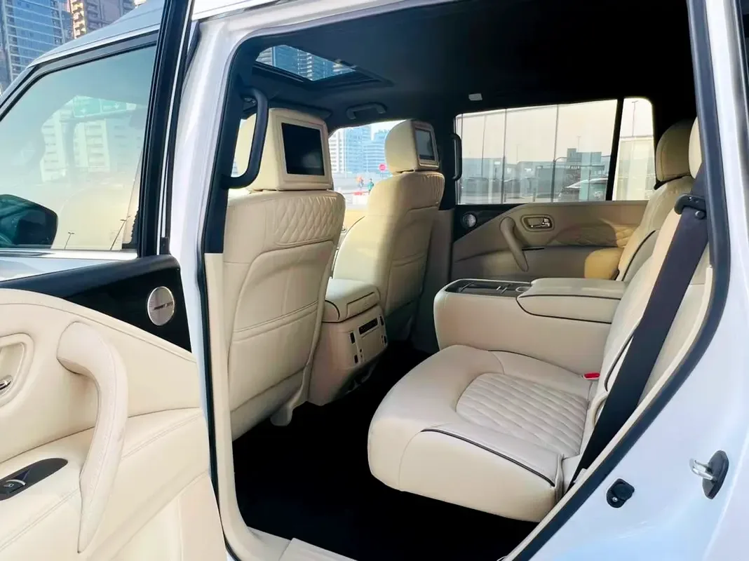 Infiniti QX80 5.6 AT AWD (405 hp) - 14
