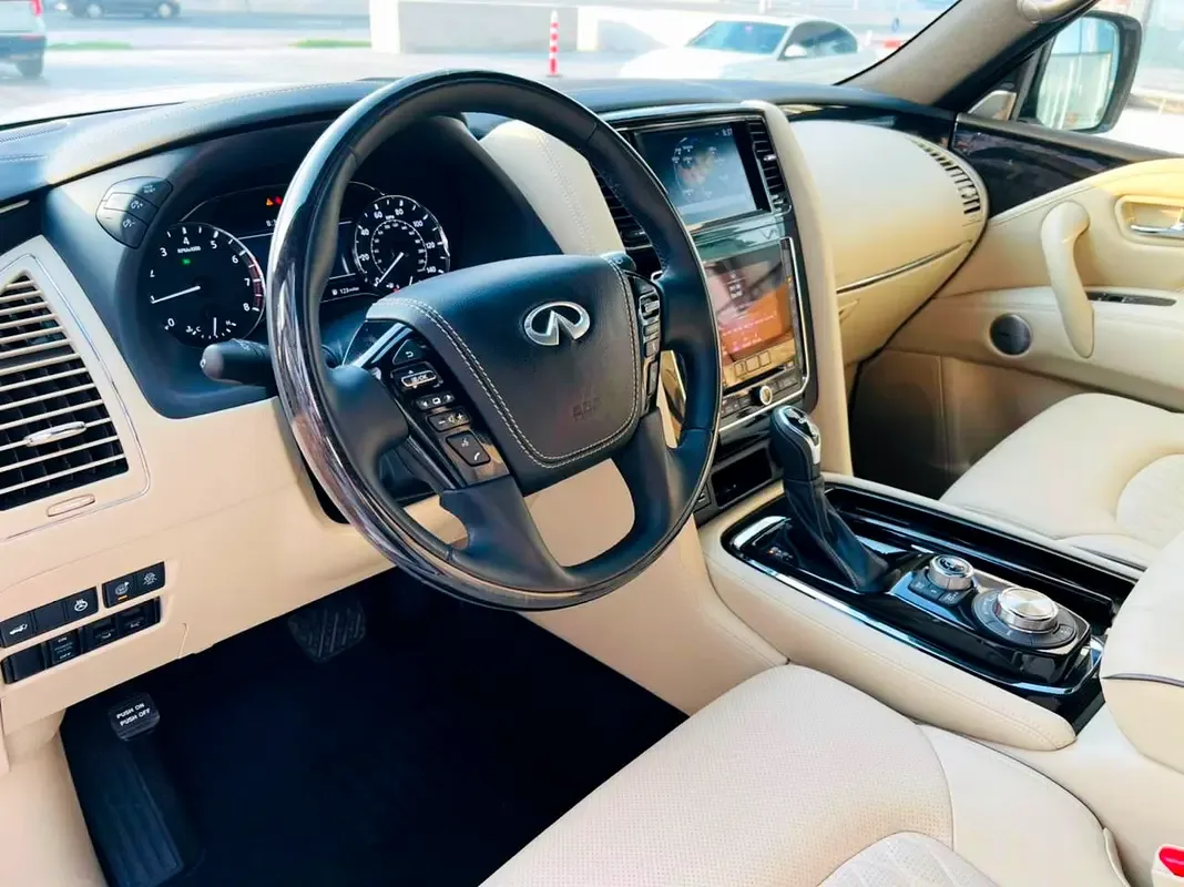 Infiniti QX80 5.6 AT AWD (405 hp) - 11